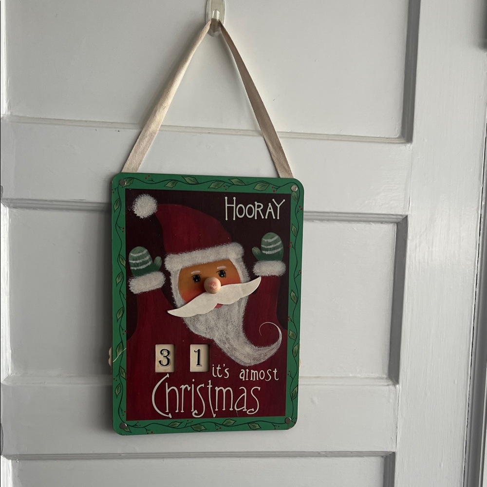 Santa Claus Wooden Countdown Calendar